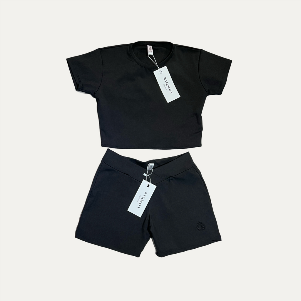 Essentials Set Line